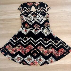 Material Girl Black Pink Geometric Floral Lace Fit & Flare Dress XL Short Sleeve